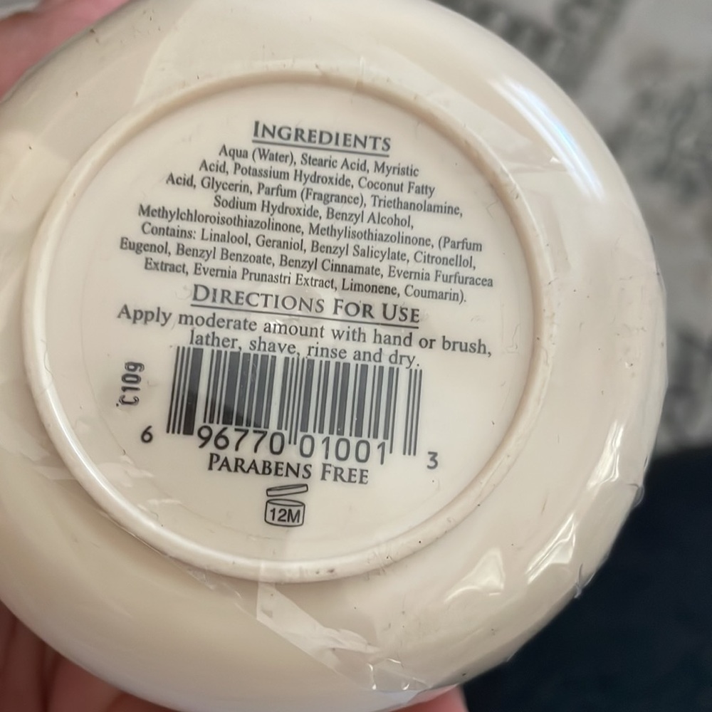 Sandalwood shaving cream - Picture 2 of 2